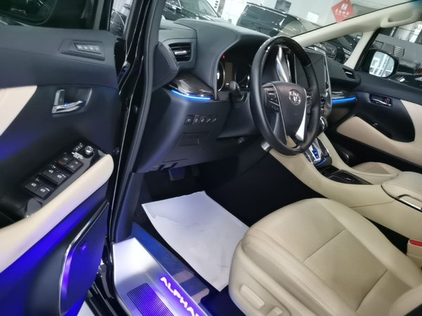 Toyota Alphard 2020, 130800 км, за 75277 USD - фото 19