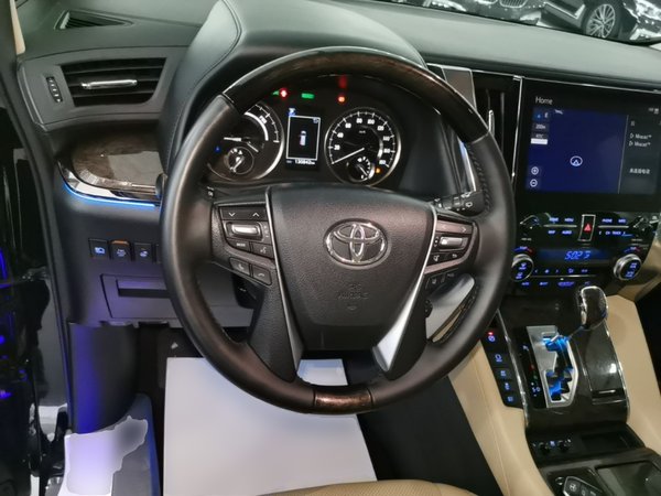 Toyota Alphard 2020, 130800 км, за 75277 USD - фото 14