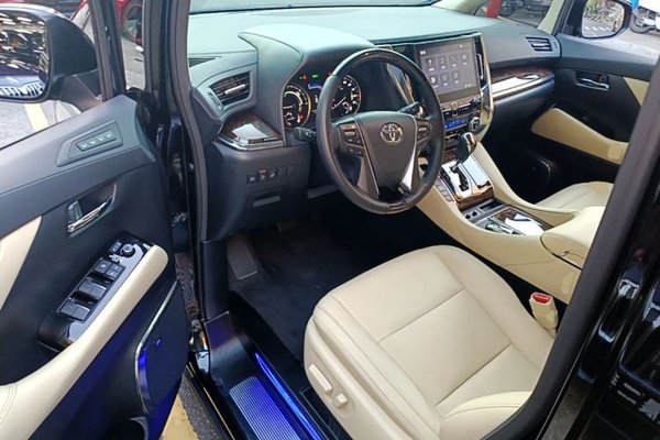 Toyota Alphard 2021, 57500 км, за 92360 USD - фото 23