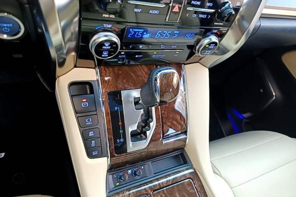 Toyota Alphard 2021, 57500 км, за 92360 USD - фото 21