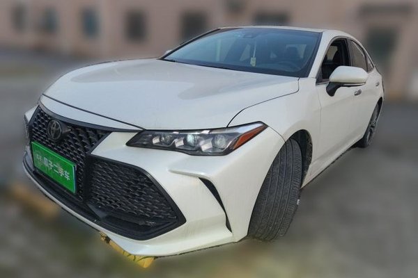 Toyota Avalon · 2019 год