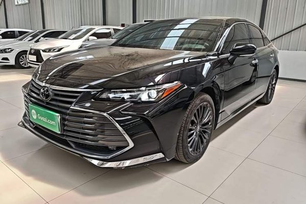 Toyota Avalon · 2019 год