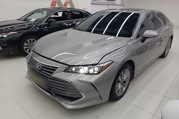 Toyota Avalon · 2019 год