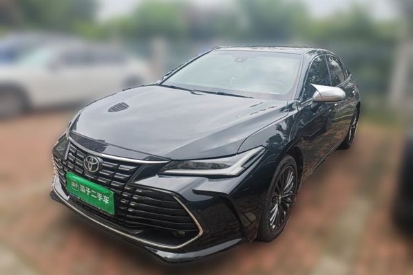 Toyota Avalon · 2022 год