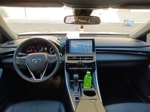 Toyota Avalon 2022, 23100 км, за 22109 USD - фото 13