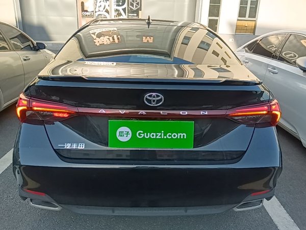Toyota Avalon 2022, 23100 км, за 22109 USD