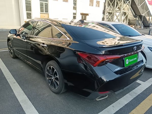 Toyota Avalon 2022, 23100 км, за 22109 USD