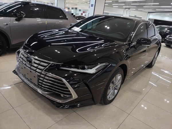 Toyota Avalon · 2024 год