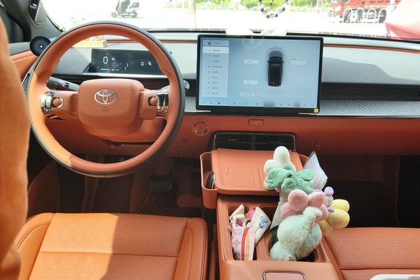 Toyota BZ 3X 2025, 5900 км, за 27406 USD - фото 6