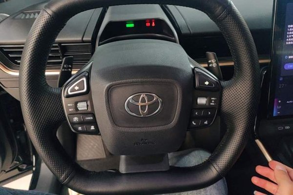 Toyota bZ3 2023, 20299 км, за 14094 USD - фото 14