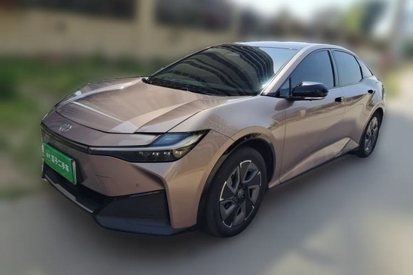 Toyota bZ3 · 2023 год
