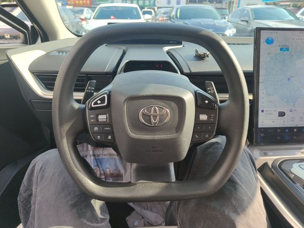 Toyota bZ3 2023, 48200 км, за 12514 USD - фото 14