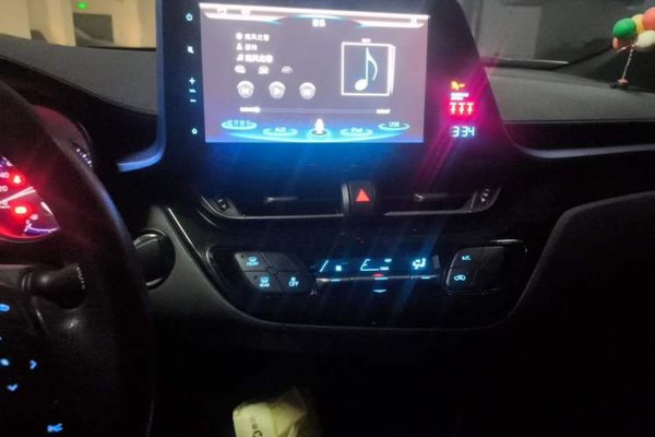 Toyota C-HR 2018, 59200 км, за 7900 USD - фото 14