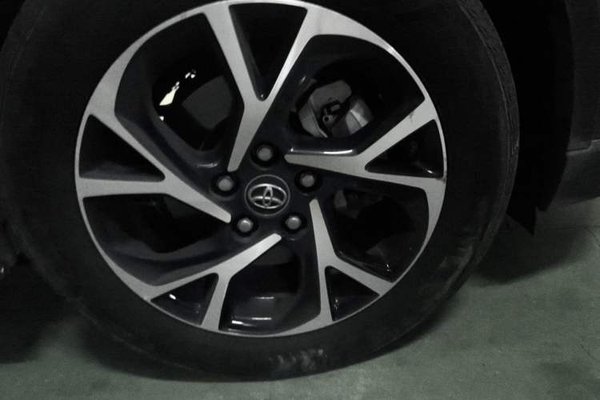 Toyota C-HR 2018, 59200 км, за 7900 USD - фото 9