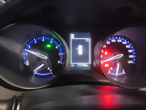 Toyota C-HR 2018, 72200 км, за 8294 USD - фото 11