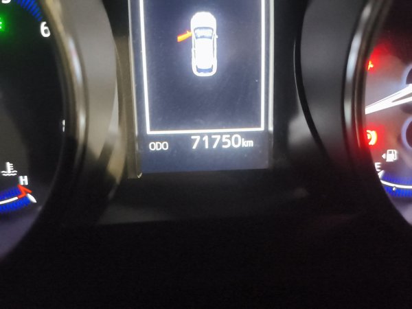 Toyota C-HR 2018, 72200 км, за 8294 USD - фото 13