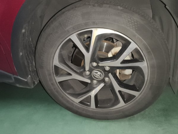 Toyota C-HR 2018, 72200 км, за 8294 USD - фото 8