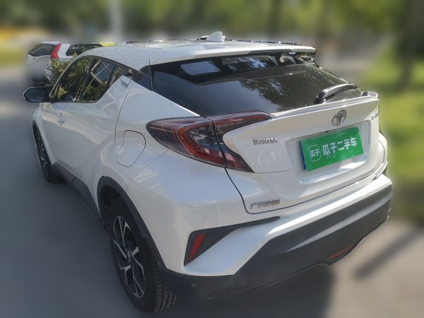 Toyota C-HR 2018, 89400 км, за 10511 USD
