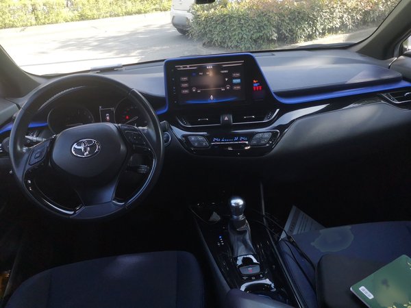Toyota C-HR 2018, 89400 км, за 10511 USD - фото 18
