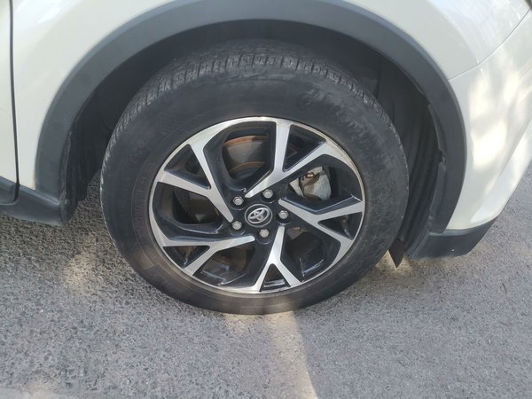 Toyota C-HR 2018, 89400 км, за 10511 USD - фото 8
