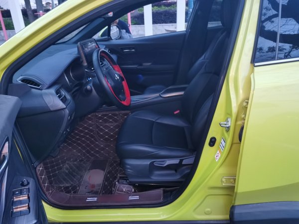 Toyota C-HR 2018, 49000 км, за 8754 USD - фото 16