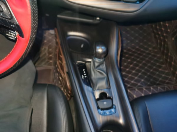 Toyota C-HR 2018, 49000 км, за 8754 USD - фото 15