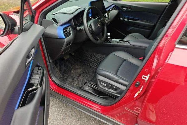 Toyota C-HR 2020, 8200 км, за 9408 USD - фото 18
