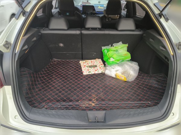 Toyota C-HR 2020, 50700 км, за 11049 USD - фото 20