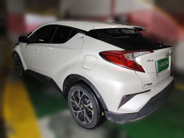 Toyota C-HR 2020, 67100 км, за 10363 USD - фото 6
