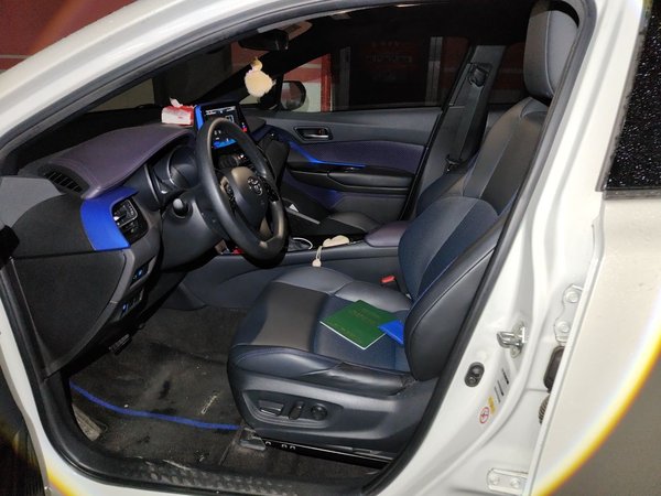 Toyota C-HR 2020, 67100 км, за 10363 USD - фото 12