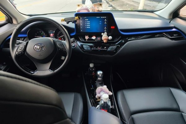 Toyota C-HR 2021, 23400 км, за 10664 USD - фото 10