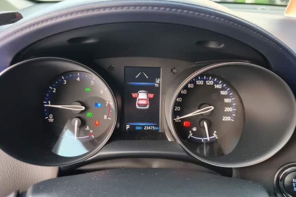 Toyota C-HR 2021, 23400 км, за 10664 USD - фото 12