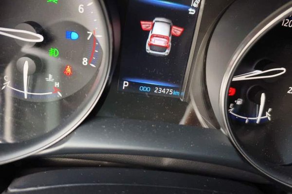 Toyota C-HR 2021, 23400 км, за 10664 USD - фото 13