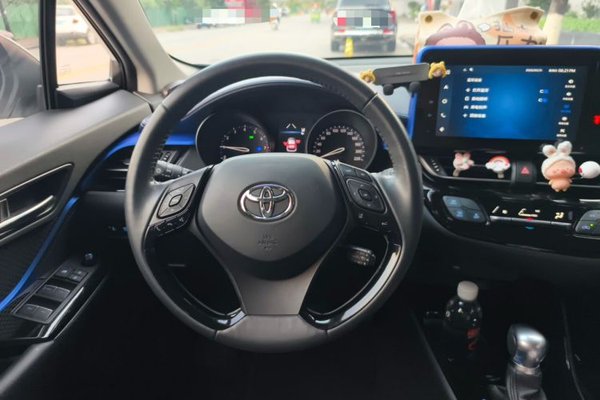 Toyota C-HR 2021, 23400 км, за 10664 USD - фото 11