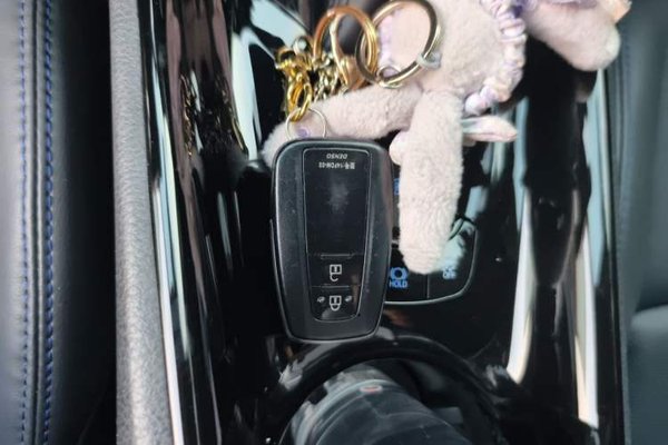 Toyota C-HR 2021, 23400 км, за 10664 USD - фото 20