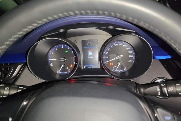 Toyota C-HR 2021, 26200 км, за 11712 USD - фото 11