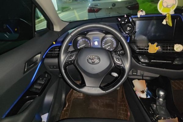 Toyota C-HR 2021, 26200 км, за 11712 USD - фото 10