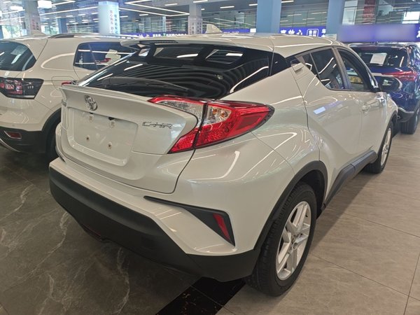 Toyota C-HR 2022, 13600 км, за 14211 USD - фото 6