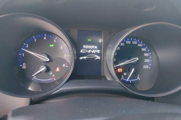 Toyota C-HR 2022, 26900 км, за 12741 USD - фото 12