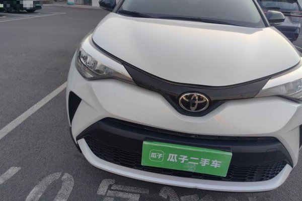 Toyota C-HR 2022, 26900 км, за 12741 USD - фото 7
