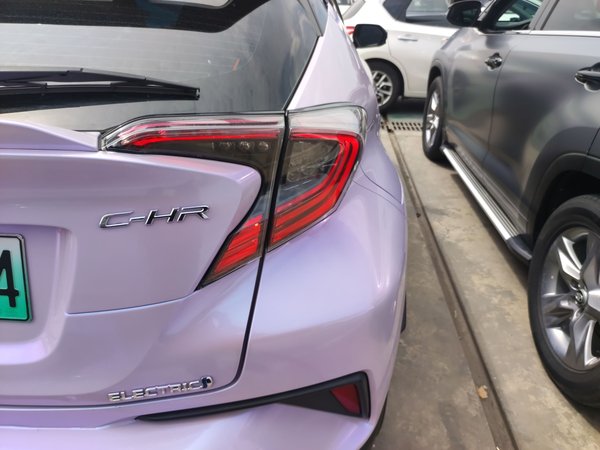 Toyota C-HR EV 2020, 75000 км, за 10589 USD - фото 10