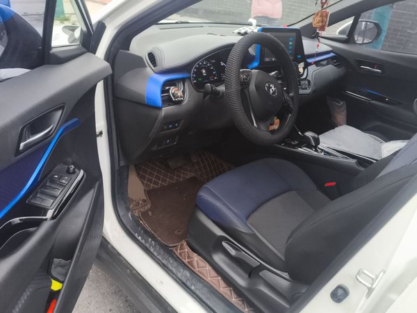 Toyota C-HR EV 2020, 55000 км, за 11813 USD - фото 9
