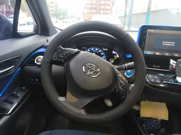 Toyota C-HR EV 2020, 55000 км, за 11813 USD - фото 16