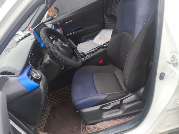 Toyota C-HR EV 2020, 55000 км, за 11813 USD - фото 12