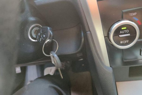 Toyota Camry 2012, 107000 км, за 5686 USD