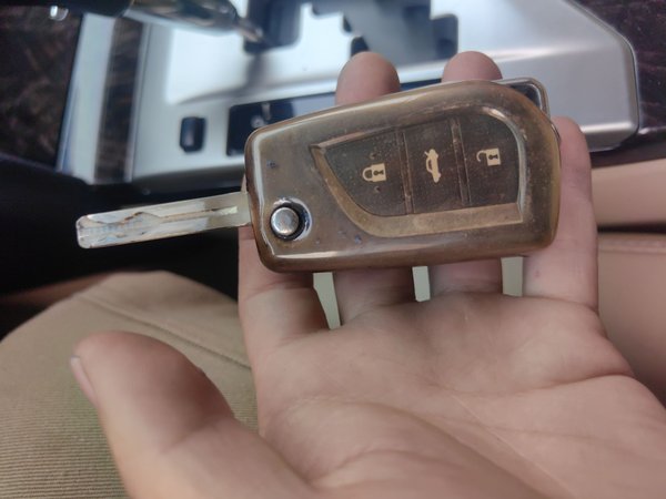 Toyota Camry 2015, 111000 км, за 11269 USD - фото 20