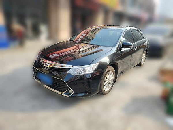 Toyota Camry · 2016 год
