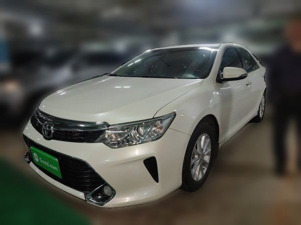 Toyota Camry · 2016 год
