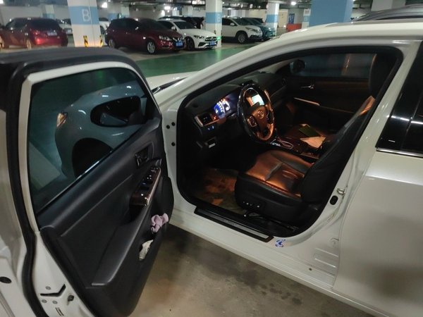 Toyota Camry 2016, 100800 км, за 10768 USD - фото 13