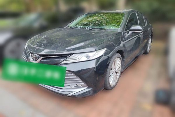 Toyota Camry · 2018 год